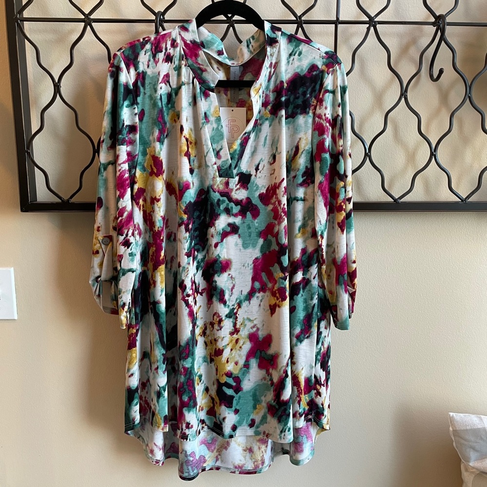 Honeyme vneck blouse with rolled sleeves XL